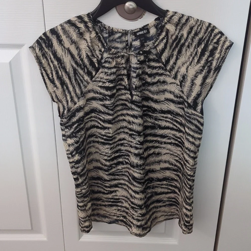 Blouse - Picture 3 of 4